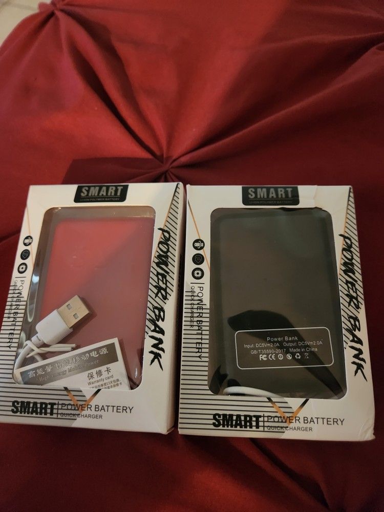 2 Power Banks 