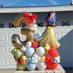 Snow White Balloon Bouquet 