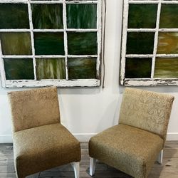 Accent Chairs