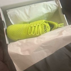 Brand New Women’s Airmax 27 Size W9 Atomic Green