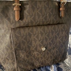 Micheal Kors For Sale $20