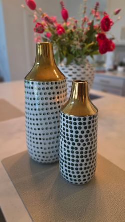 White and Gold Ceramic Vases – Set of 2