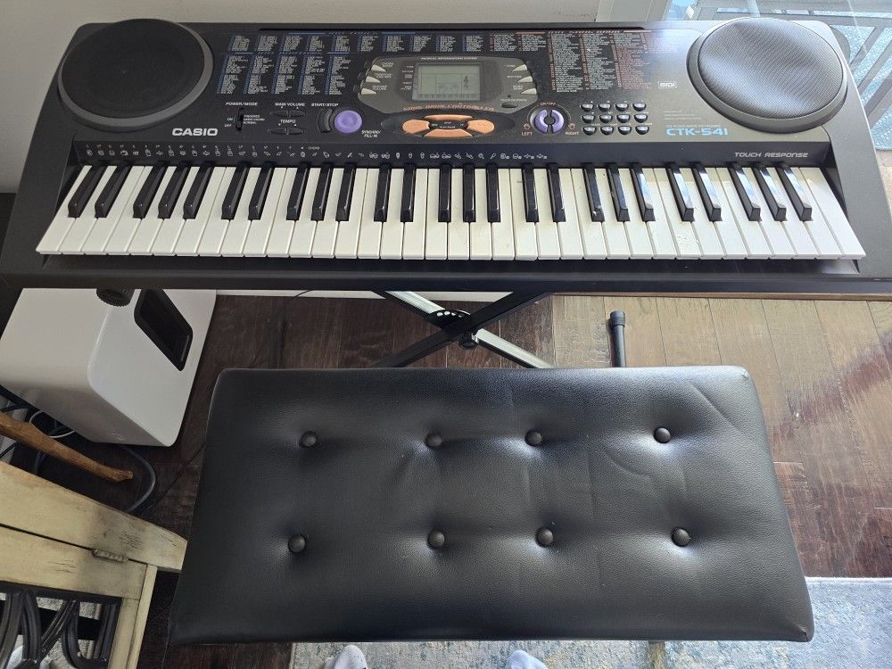 Piano Casio Keyboard, Storage Bench and Keybkard Stand