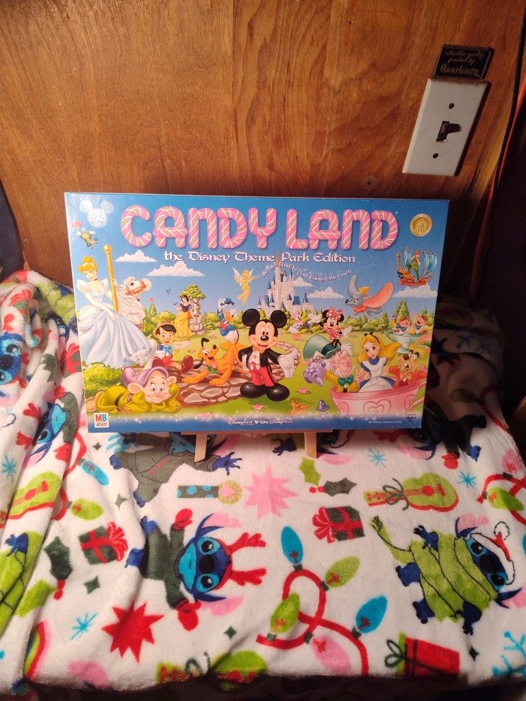 Candy Land Disney Theme Park Edition Board Game Belle Mickey Peter Pan Complete