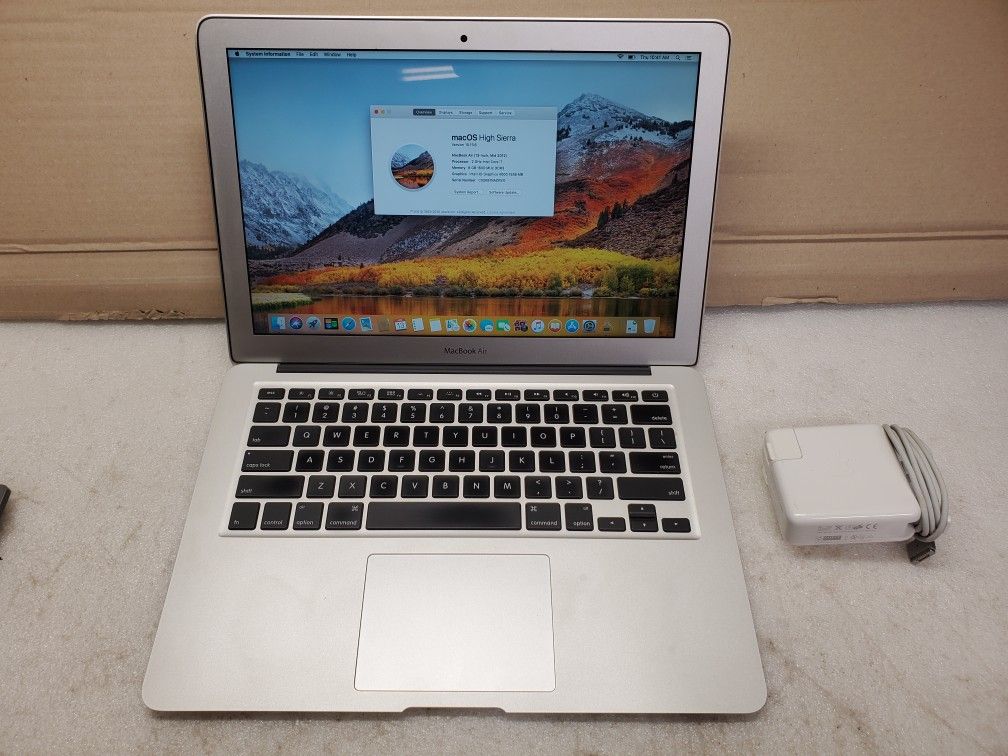 Apple MacBook Air, 2015 Intel Core i5, 4GB, 500GB SSD, 12 Inch 