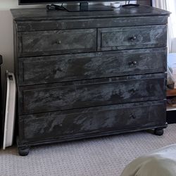 Restoration Hardware Chest Of Drawers