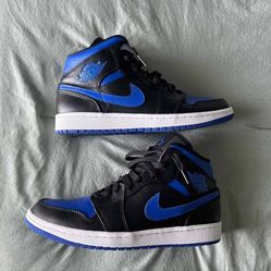 Jordan 1 Mids Black Hyper Royal