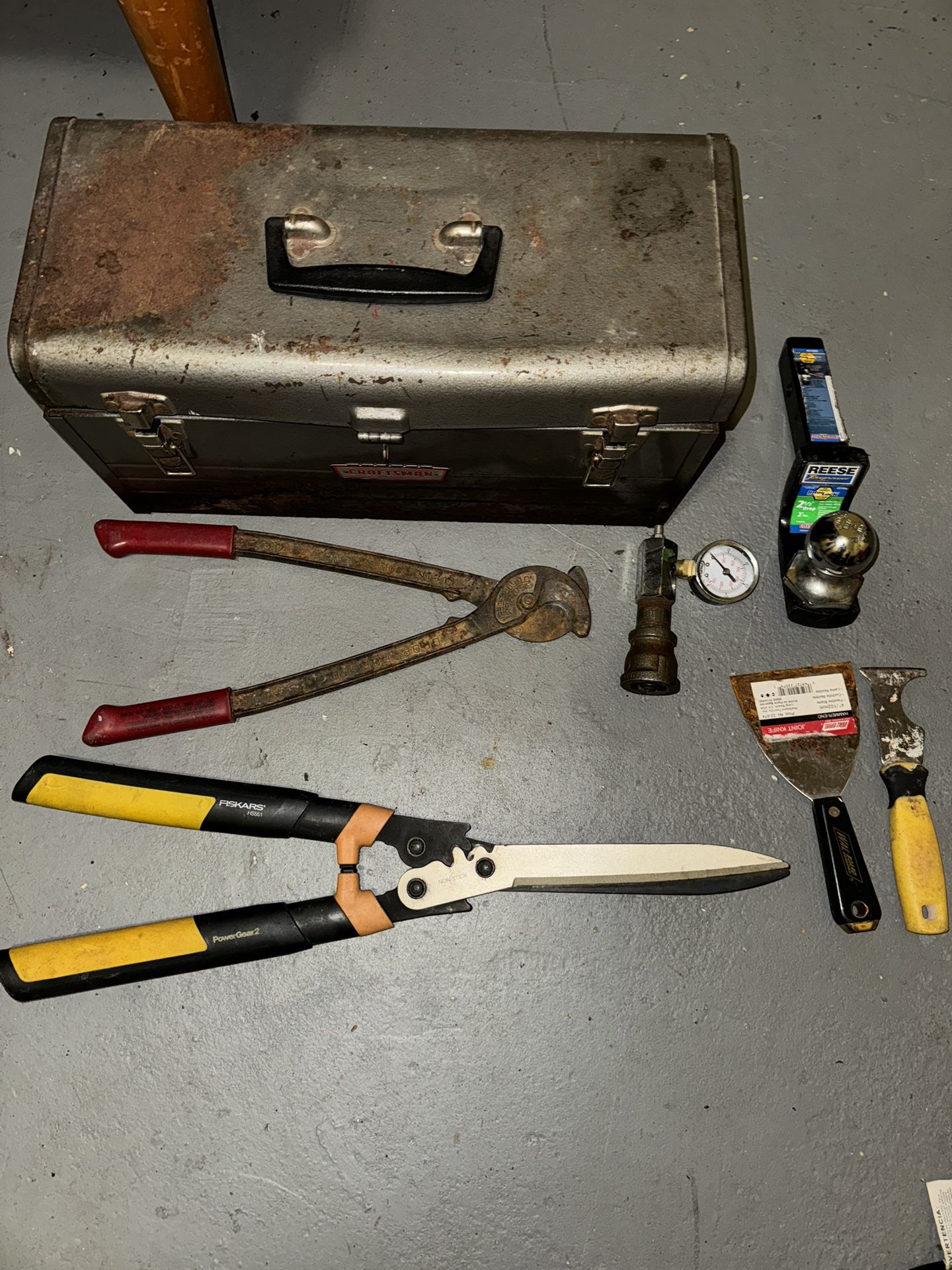 Craftsman Tool Box & Heavy Duty Tools