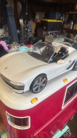 Girls rainbow high car