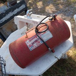 12 GALLON PORTOBLE AIR TANK 