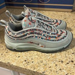 Nike Air Max “Confetti” Womens Sz 7