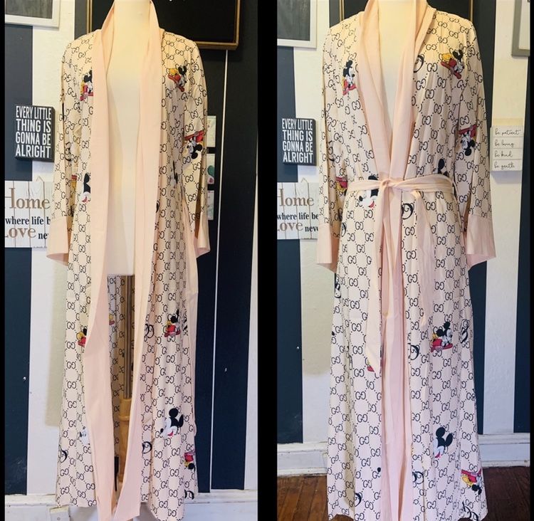 Sexy🔥 Mikey Gucci Robe😍