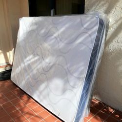 NEW QUEEN-SIZE MATTRESS AND BOX SPRING - 2PC