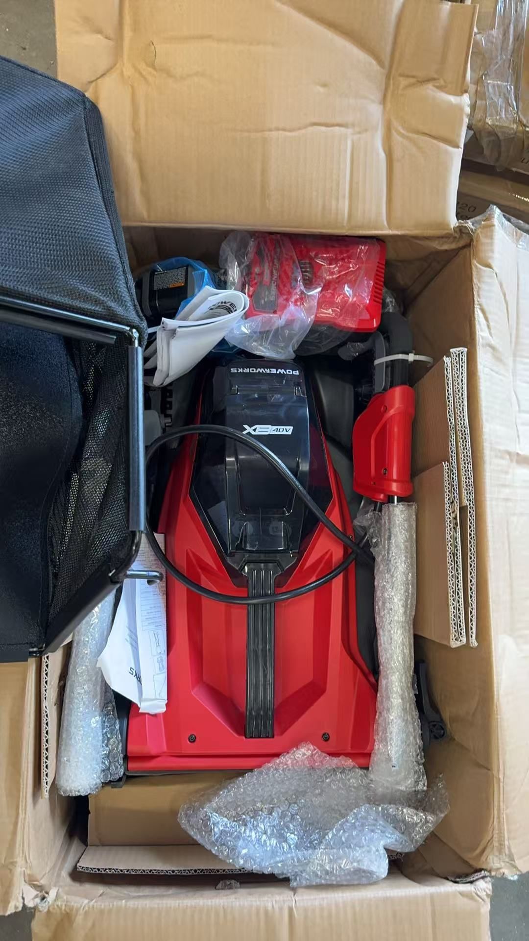 Power works XB 40v, Mower (WITH BATTERY)