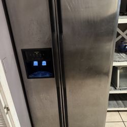 Fridge (side By Side)