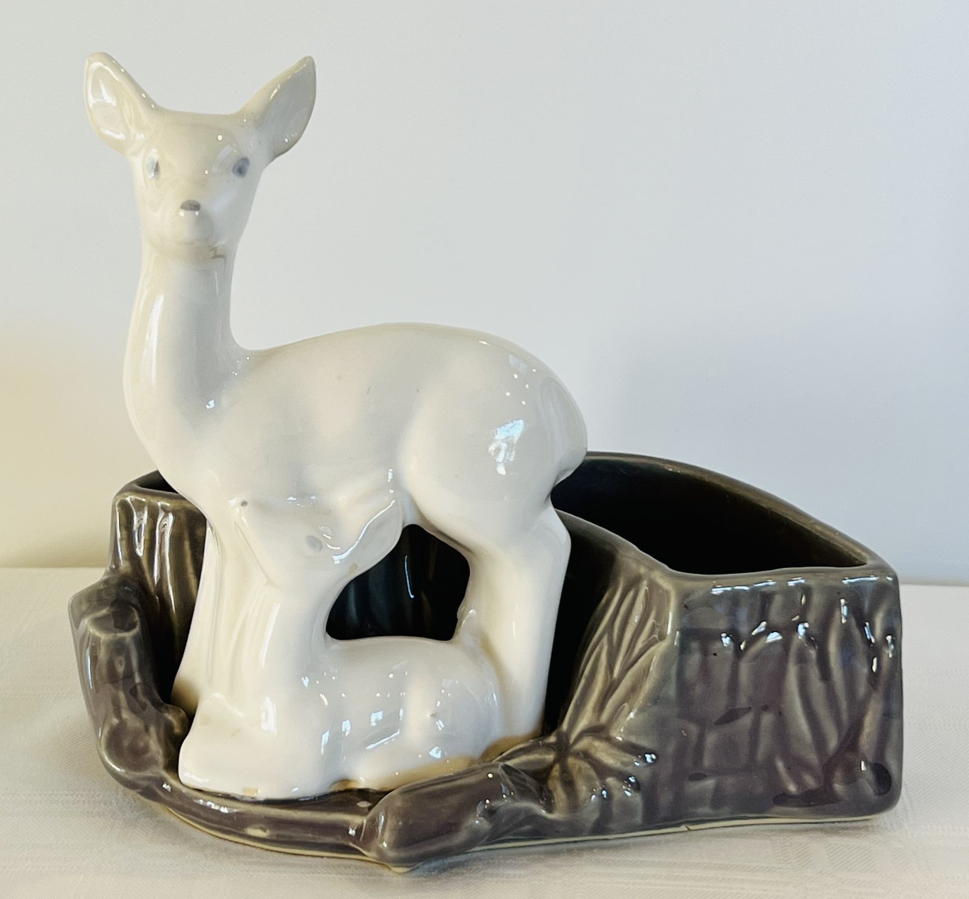 Doe and Fawn Planter by Shawnee Pottery - Vintage Deer Planter - Circa 1930s - Vintage Ceramic Planter