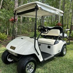 SUPER CLEAN EZGO GOLF CART!! NEW REAR SEAT KIT AND BATTERIES!!