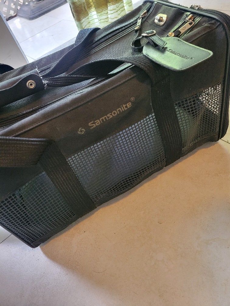Samsonite Pet Carrier