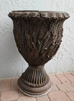BROWN LARGE 25" STATELY GRECIAN STYLE PLANT URN PLANTER