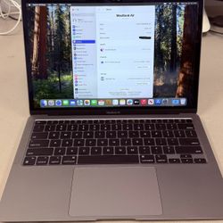 Apple MacBook Air 13.3" Apple M1 16GB RAM 256GB SSD Space Gray