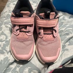 Tenis Niña On Cloud  Size  11