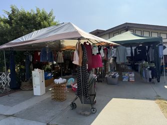YARD SALE IN MORENO VALLEY 