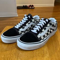 Like new condition leather vans size 4Y