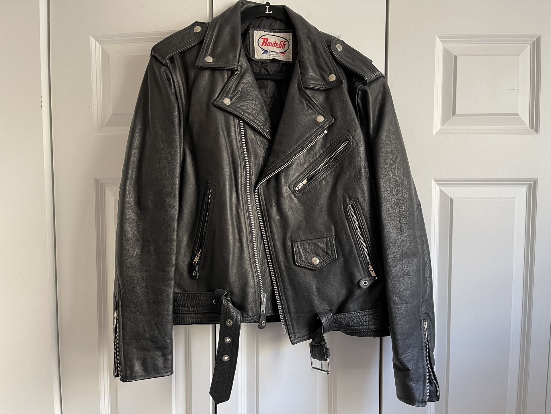 Leather vintage jacket Great condition !