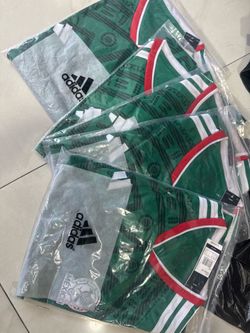 $35  M L XL