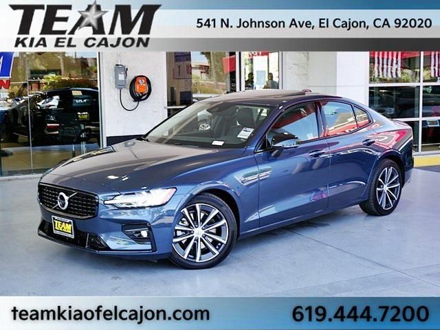2022 Volvo S60