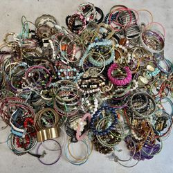 10LB Vintage Modern Destash Bead Plastic Gemstone Bangle Bracelet Jewelry B6