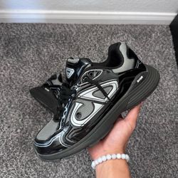 Dior B30
