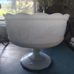 Antique EO Broody Milk Vase