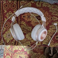 Lucid Sounds Gaming Headset (Rose Gold)