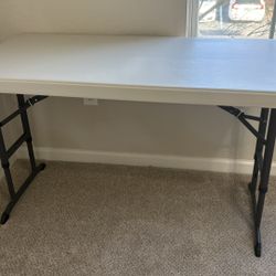 4ft Table - Lifetime Brand