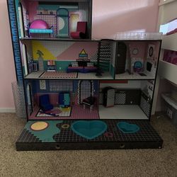 LOL Doll House 