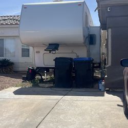 2007 Copper Canyon Sprinter  32 Foot Bunkhouse 5th Wheel RV Trailer 