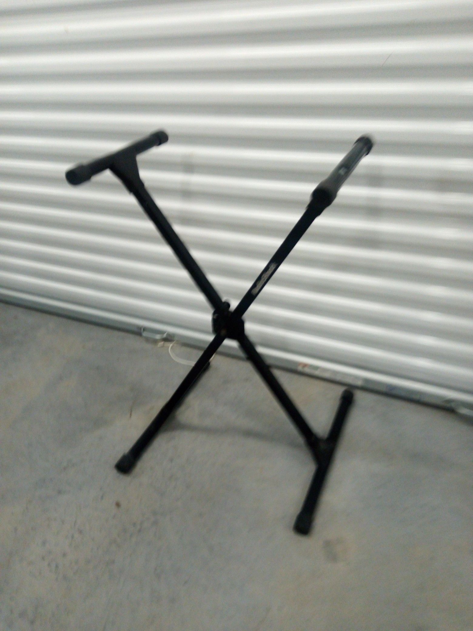 Piano stand