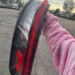 2019 Jeep Grand Cherokee Limited Taillights Pair – Like New