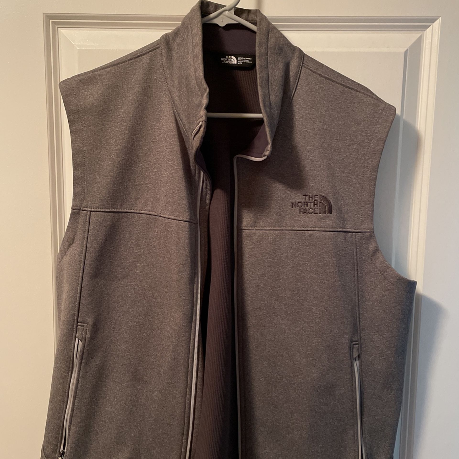 Men’s Large North Face Coat
