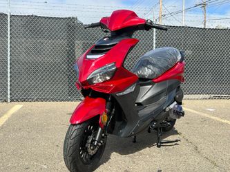 Amigo GTO-50 Gas Scooter 90-100 MPG!