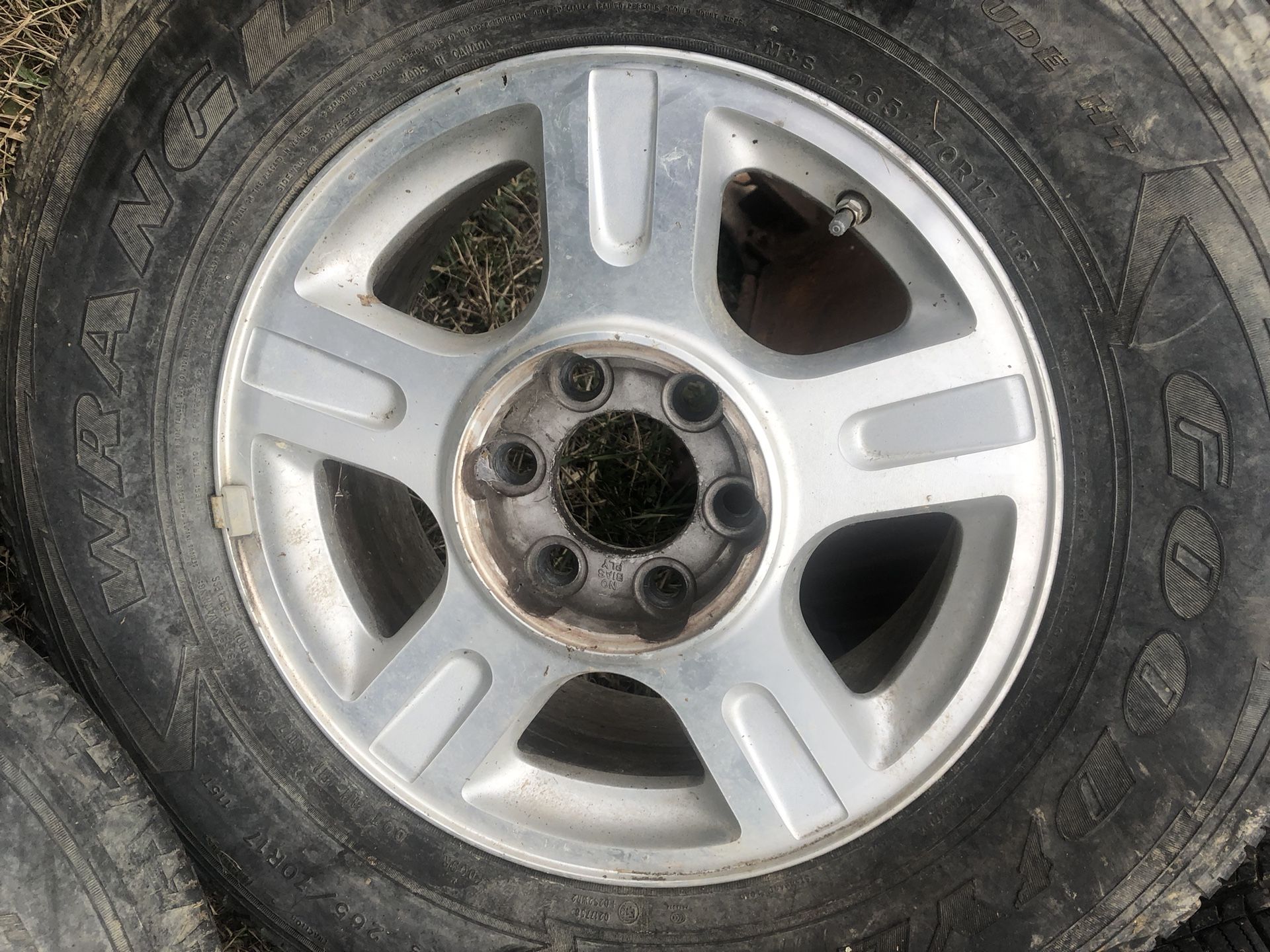 03 Expedition Wheels And Tires