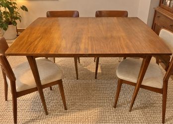 Mid Century Modern Table Extendable