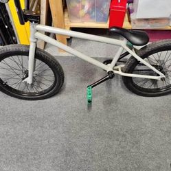 Verde Radia 11 *hard to find* Trades or Cash 