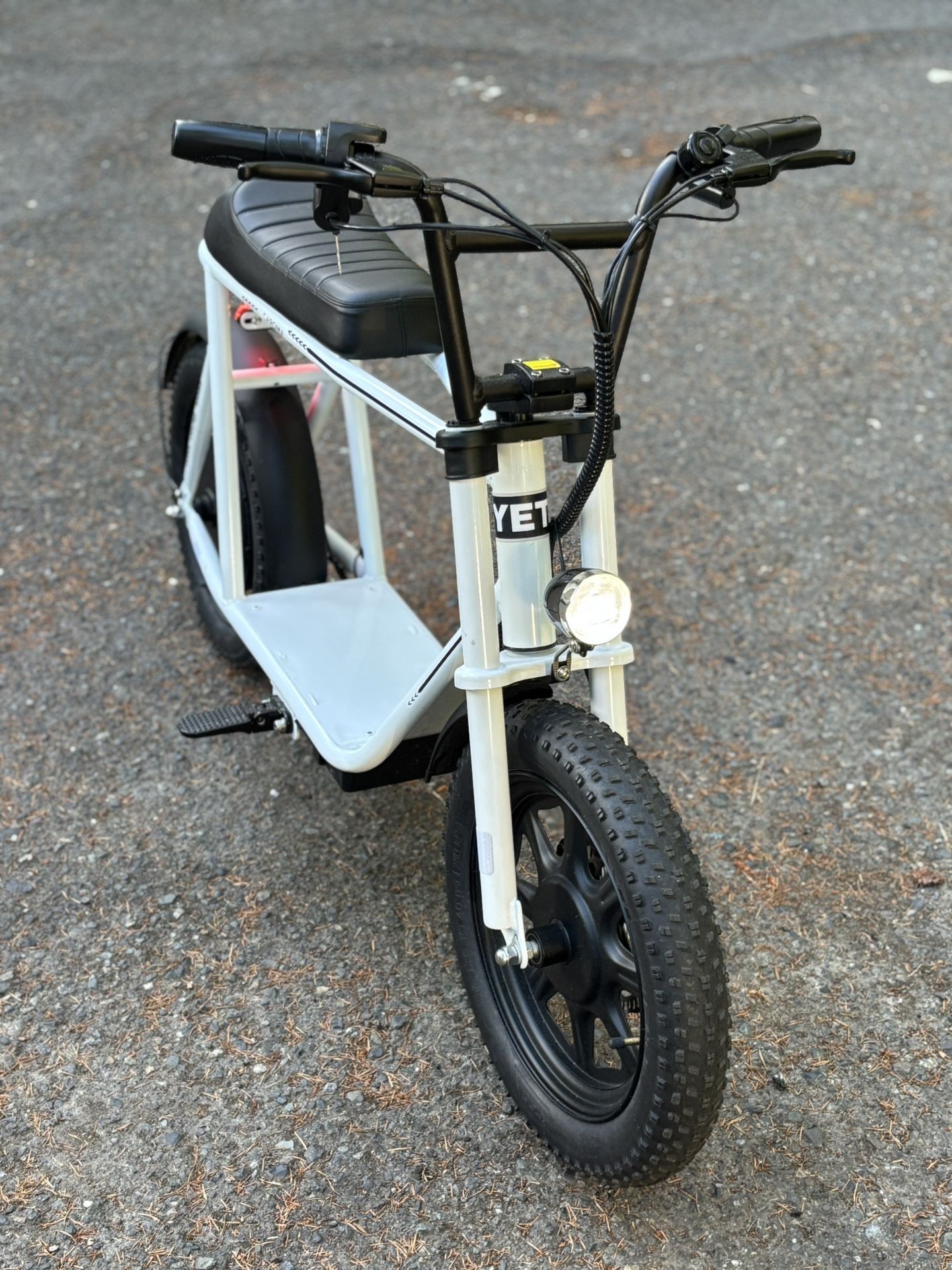 Caroma D2 Electric Scooter