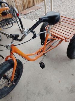 3 wheel bike with wide tires