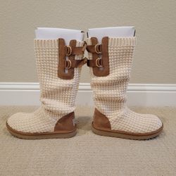 ***FALL READY***Like New UGG Boots 👢 Worn Only Twice – Size 9