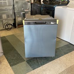 Ge 24” Wide Stainless Steel Dishwasher 