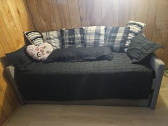 Trundle day bed