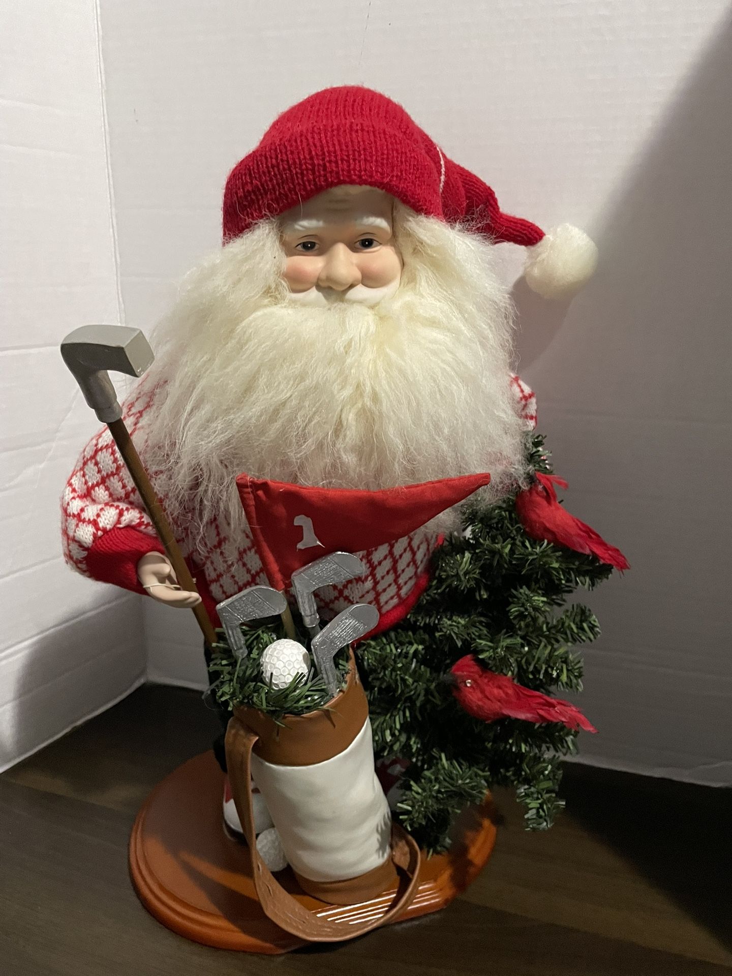 Golf Santa Figurine